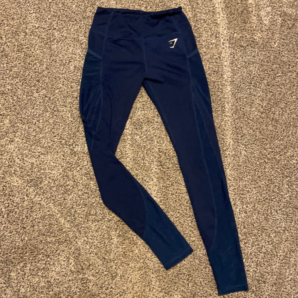 Gym shark leggings - side pockets & mesh legs